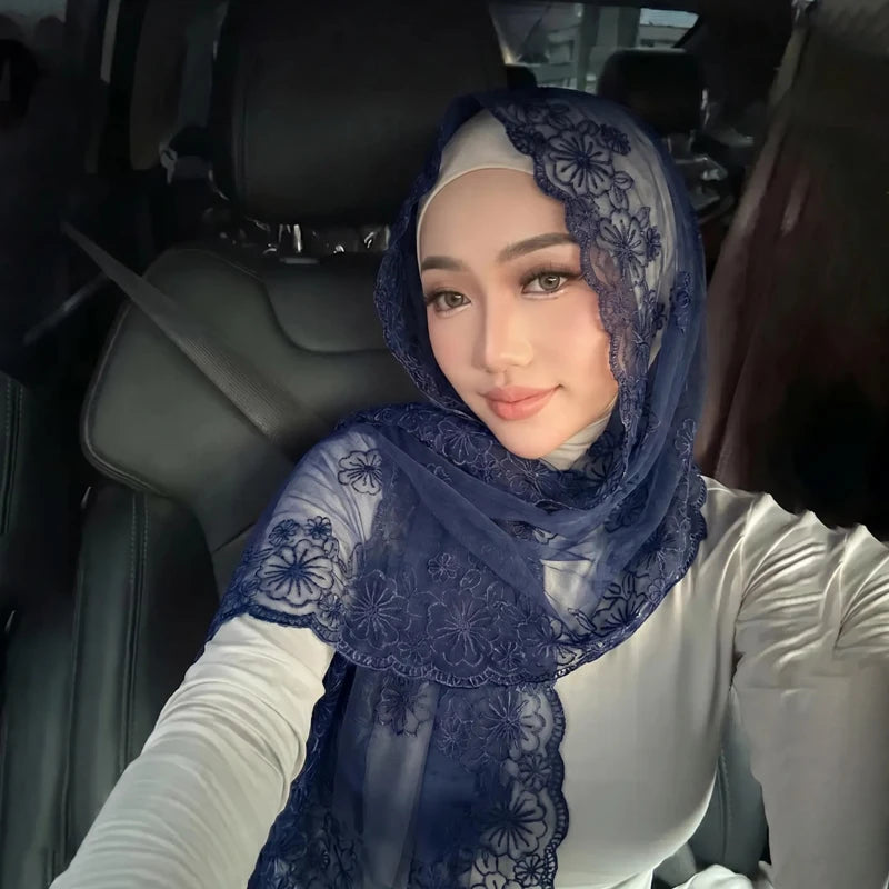 Scarlet Lace Hijab