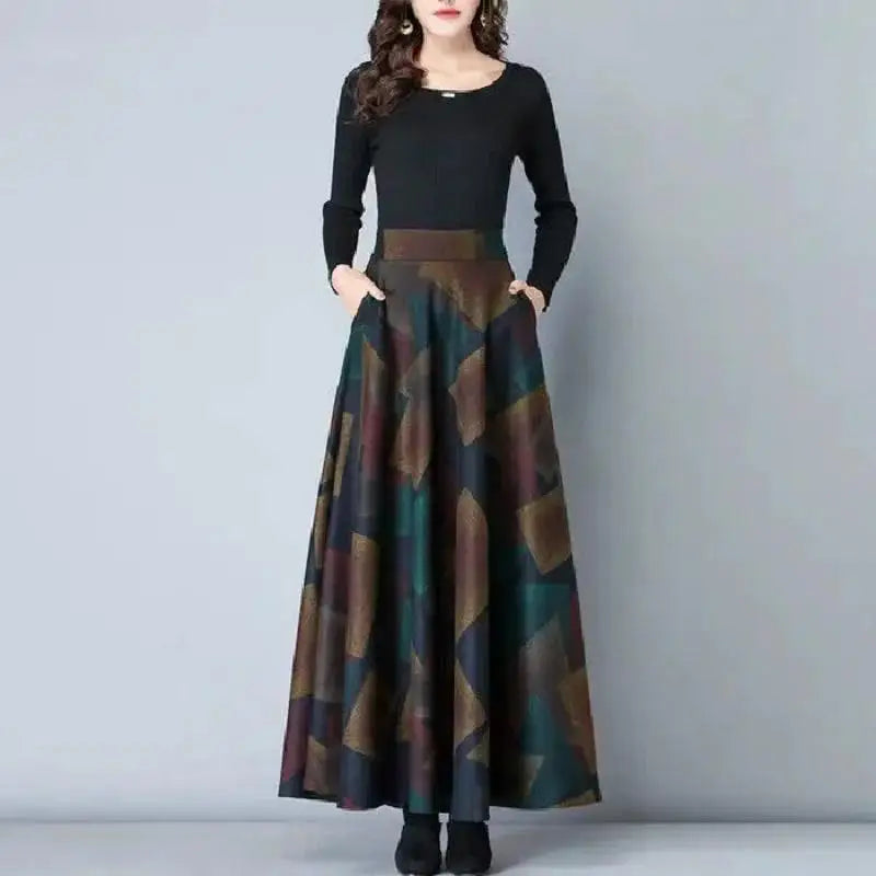 Daphne Check Skirt