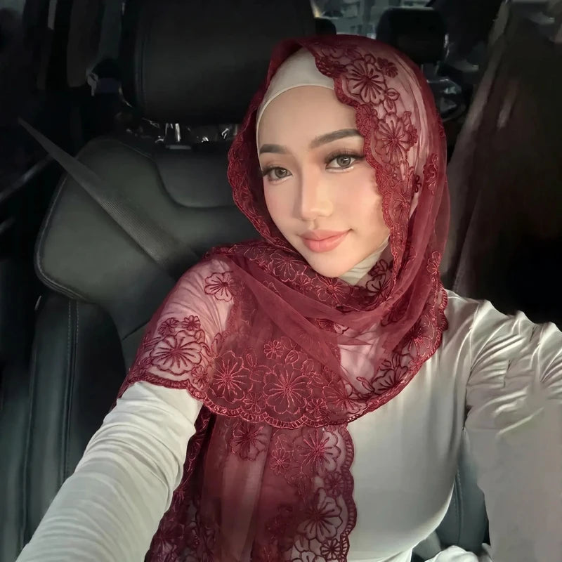 Scarlet Lace Hijab