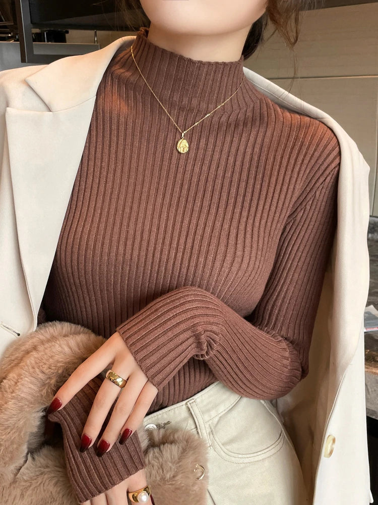 Luna Ribbed Turtleneck